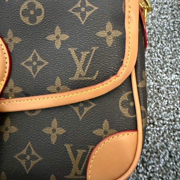 DH GATE Canvas Shoulder Bag - Picture 6 of 6